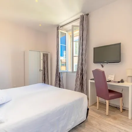 Les Palmiers Hotel 3*