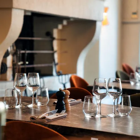 מלון Les Palmiers 3*