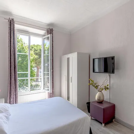 Les Palmiers Hotel 3*