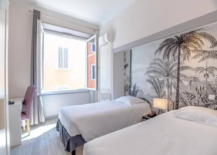 Les Palmiers 3* Sainte-Maxime